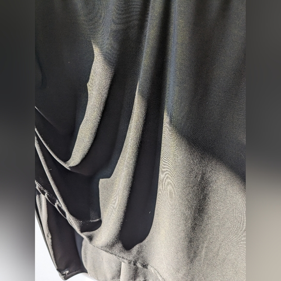 Le Château NWOT Black Asymmetrical Dress with Gold Shimmer - Picture 3 of 8